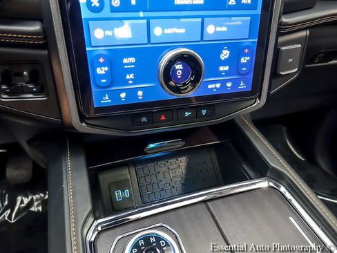 Certified 2023 Ford Expedition Platinum AWD/4WD image 21