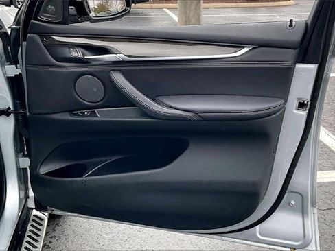 Used 2018 BMW X5 xDrive35i w/ M Sport Package image 24