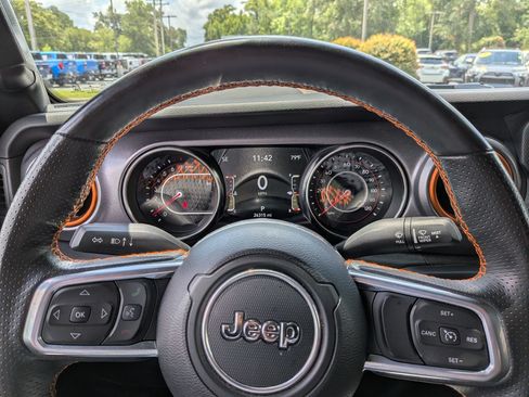 Used 2022 Jeep Gladiator Mojave w/ LED Lighting Group AWD/4WD image 12