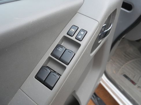 Used 2016 Nissan Frontier Desert Runner image 9