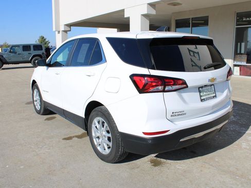 Used 2024 Chevrolet Equinox LT image 9