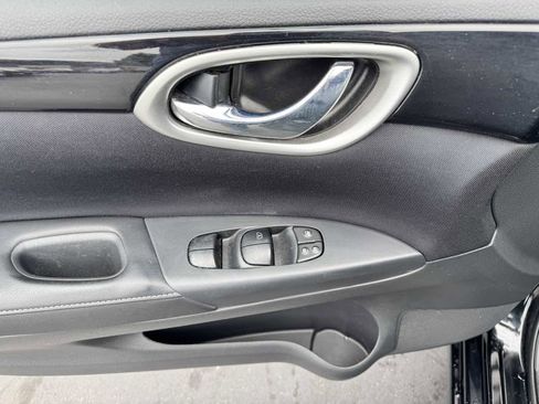 Used 2016 Nissan Sentra SV FWD image 37