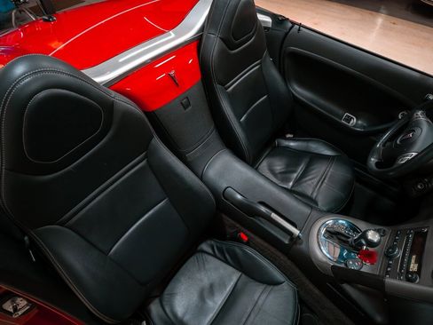 Used 2007 Pontiac Solstice Convertible w/ Premium Package image 19