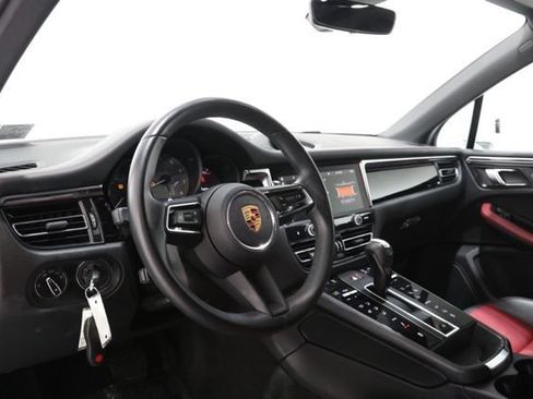 Used 2023 Porsche Macan S AWD/4WD image 13