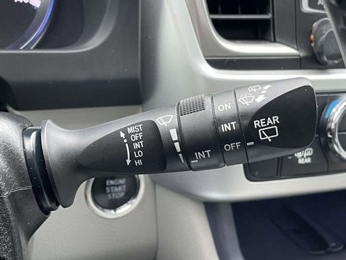 Used 2019 Toyota Highlander Limited image 16