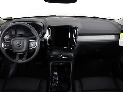 New 2025 Volvo XC40 B5 Plus w/ Protection Package Premier image 5