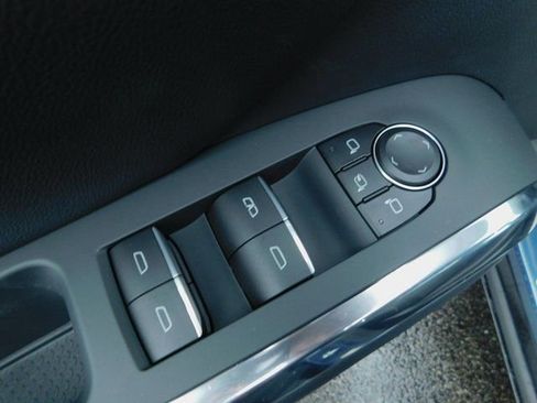 New 2026 Chevrolet Traverse High Country FWD image 11