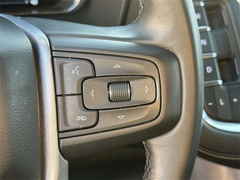 Used 2024 GMC Yukon SLT image 36