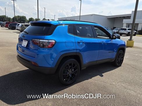 New 2026 Jeep Compass Latitude AWD/4WD image 11