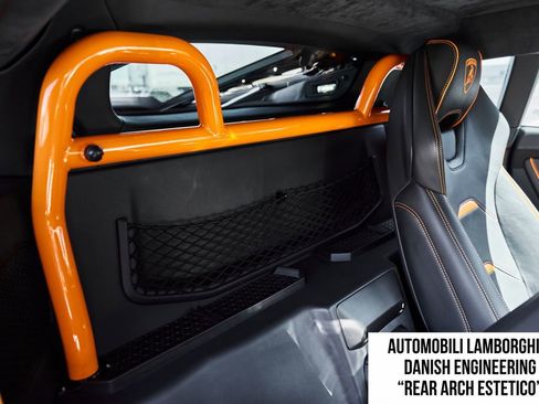 Used 2020 Lamborghini Huracan EVO AWD/4WD image 4