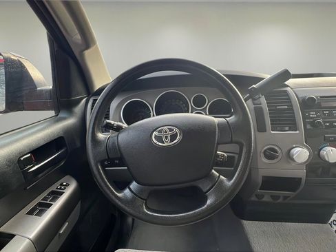 Used 2011 Toyota Tundra 4x4 Double Cab image 11