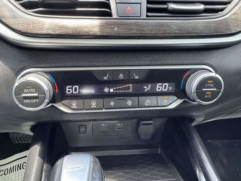 Used 2023 Nissan Altima 2.5 SL FWD image 24