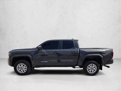 Certified 2024 Toyota Tacoma SR5 image 9