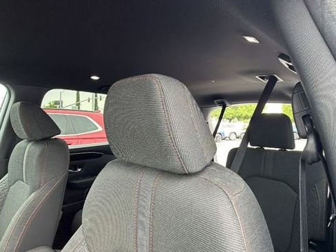 Used 2025 Honda Pilot Sport image 22