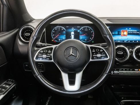 Used 2020 Mercedes-Benz GLB 250 4MATIC image 13