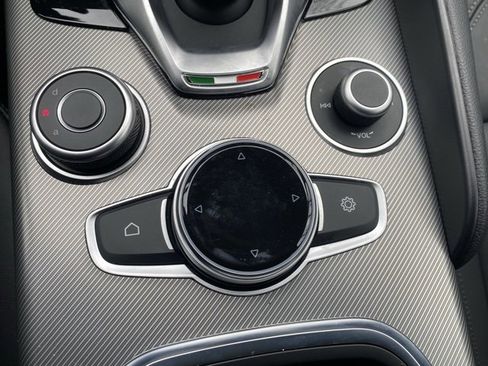 Used 2024 Alfa Romeo Giulia Ti image 33
