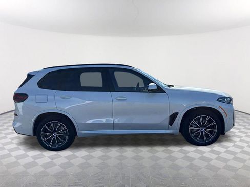 New 2026 BMW X5 xDrive50e w/ M Sport Package AWD/4WD image 4