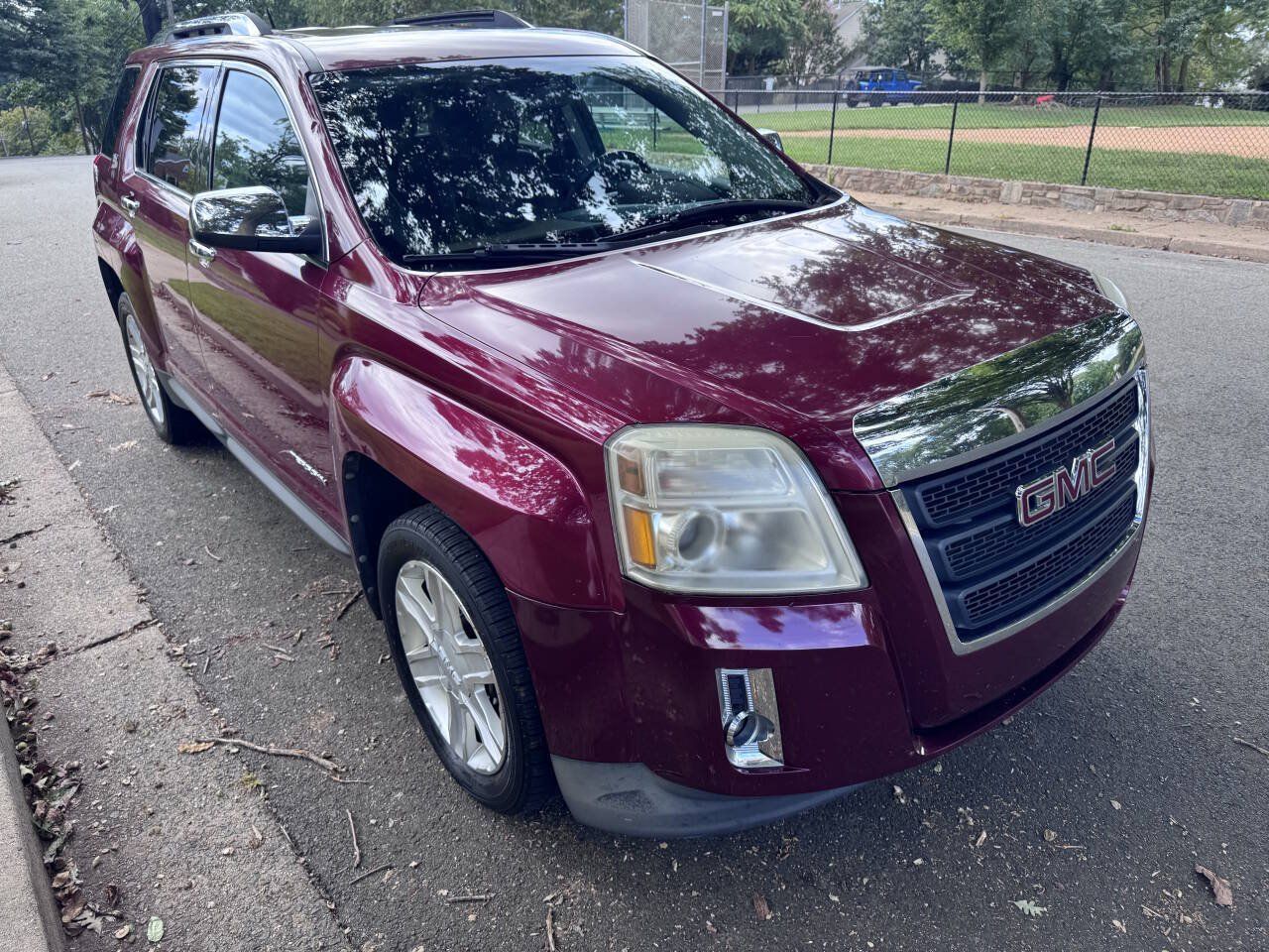 Used 2011 GMC Terrain SLT FWD image 7