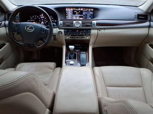 Used 2014 Lexus LS 460 w/ Comfort Package RWD image 25