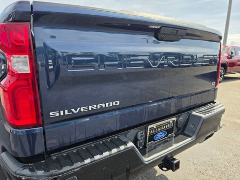 Used 2020 Chevrolet Silverado 1500 LT Trail Boss AWD/4WD image 9