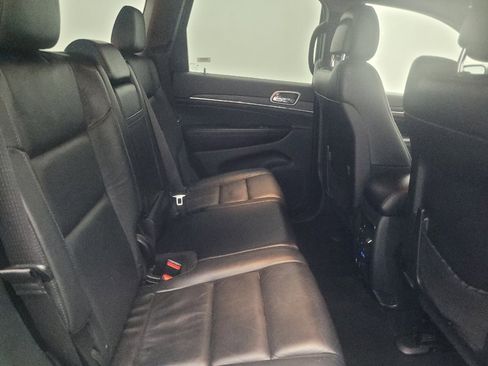 Used 2019 Jeep Grand Cherokee Limited RWD image 19