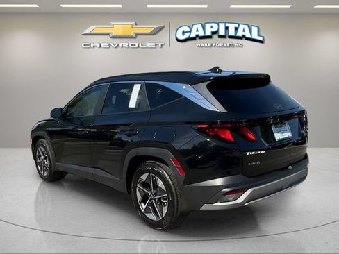 Used 2025 Hyundai Tucson SEL FWD image 3