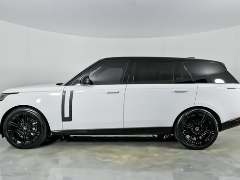 Used 2024 Land Rover Range Rover Long Wheelbase SE AWD/4WD image 8