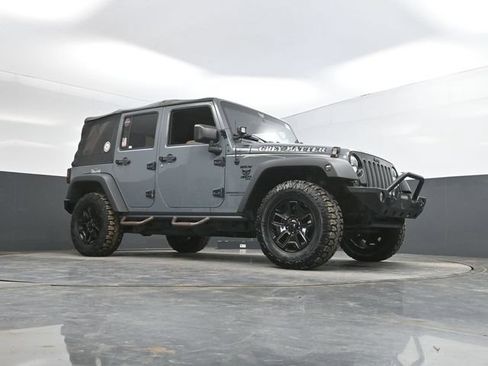 Used 2015 Jeep Wrangler Unlimited Sport AWD/4WD image 40