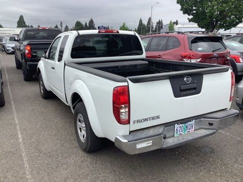Used 2014 Nissan Frontier S RWD image 3
