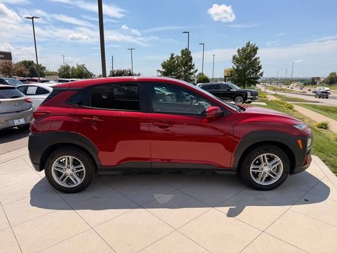 Used 2019 Hyundai Kona SE FWD image 10