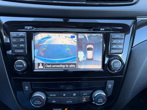 Used 2017 Nissan Rogue Sport SL image 30