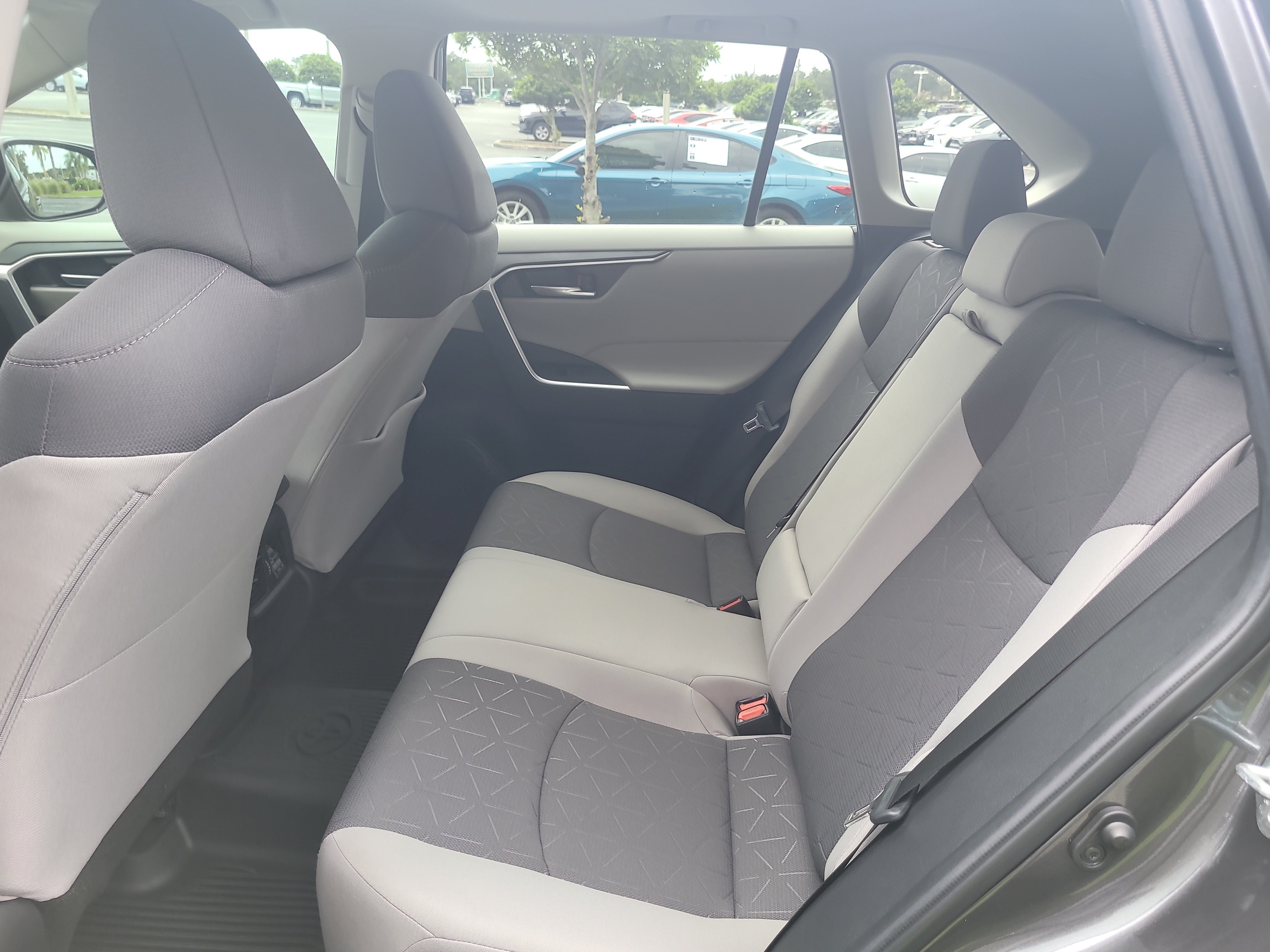 Certified 2023 Toyota RAV4 XLE w/ Convenience Package FWD image 15