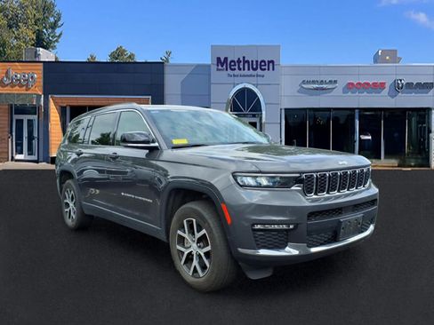 Used 2024 Jeep Grand Cherokee L Limited AWD/4WD image 2