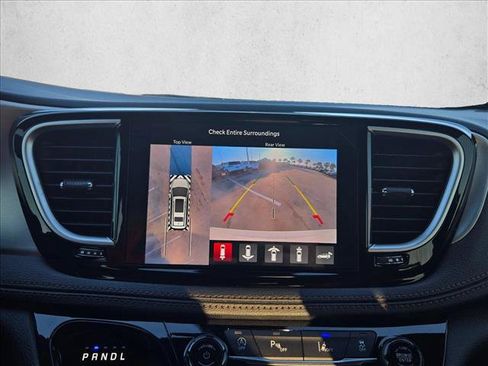 New 2026 Chrysler Pacifica Pinnacle FWD image 13