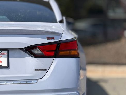 Used 2023 Nissan Altima 2.0 SR image 16