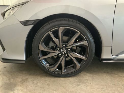 Used 2018 Honda Civic Sport image 39