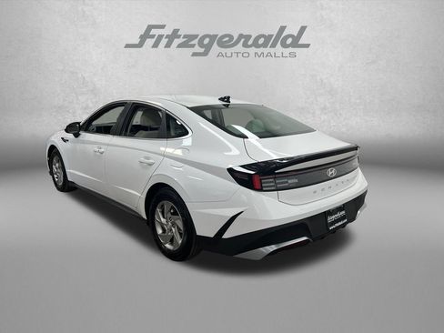 Used 2025 Hyundai Sonata SE FWD image 3
