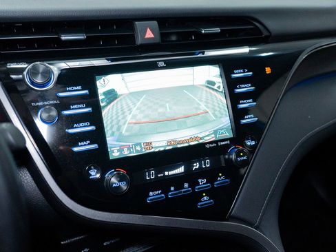 Used 2020 Toyota Camry XSE w/ Navigation Package FWD image 31