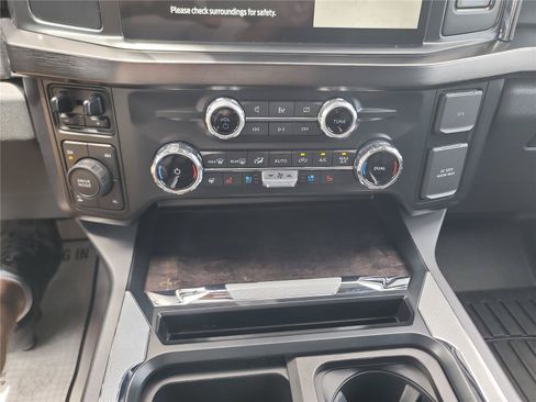 Used 2023 Ford F250 Lariat w/ Chrome Package AWD/4WD image 19