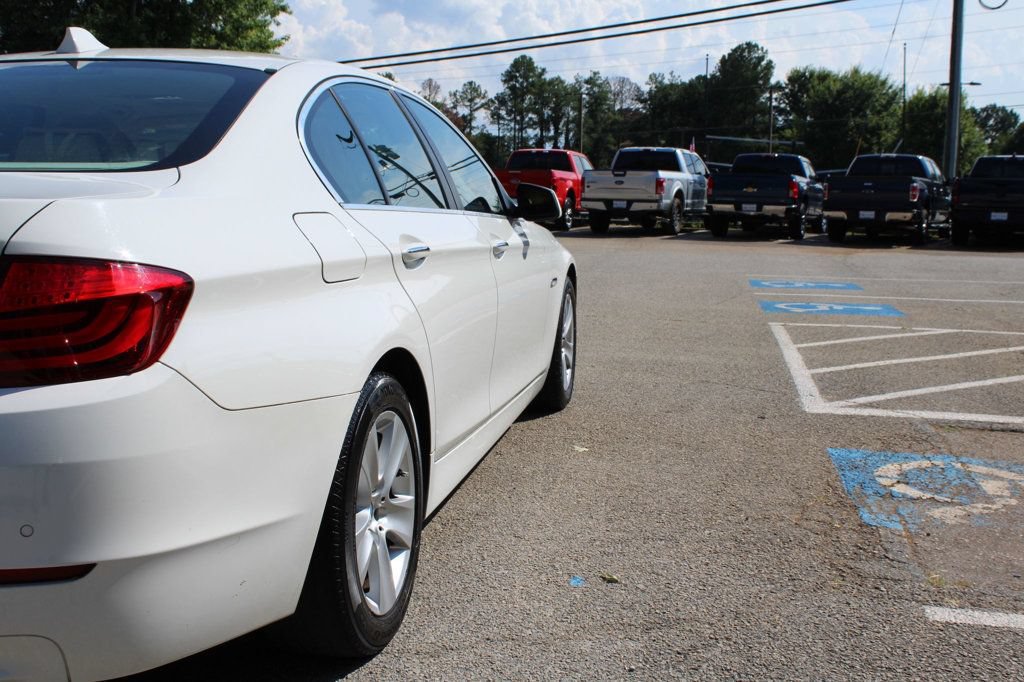 Used 2011 BMW 528i Sedan RWD image 34