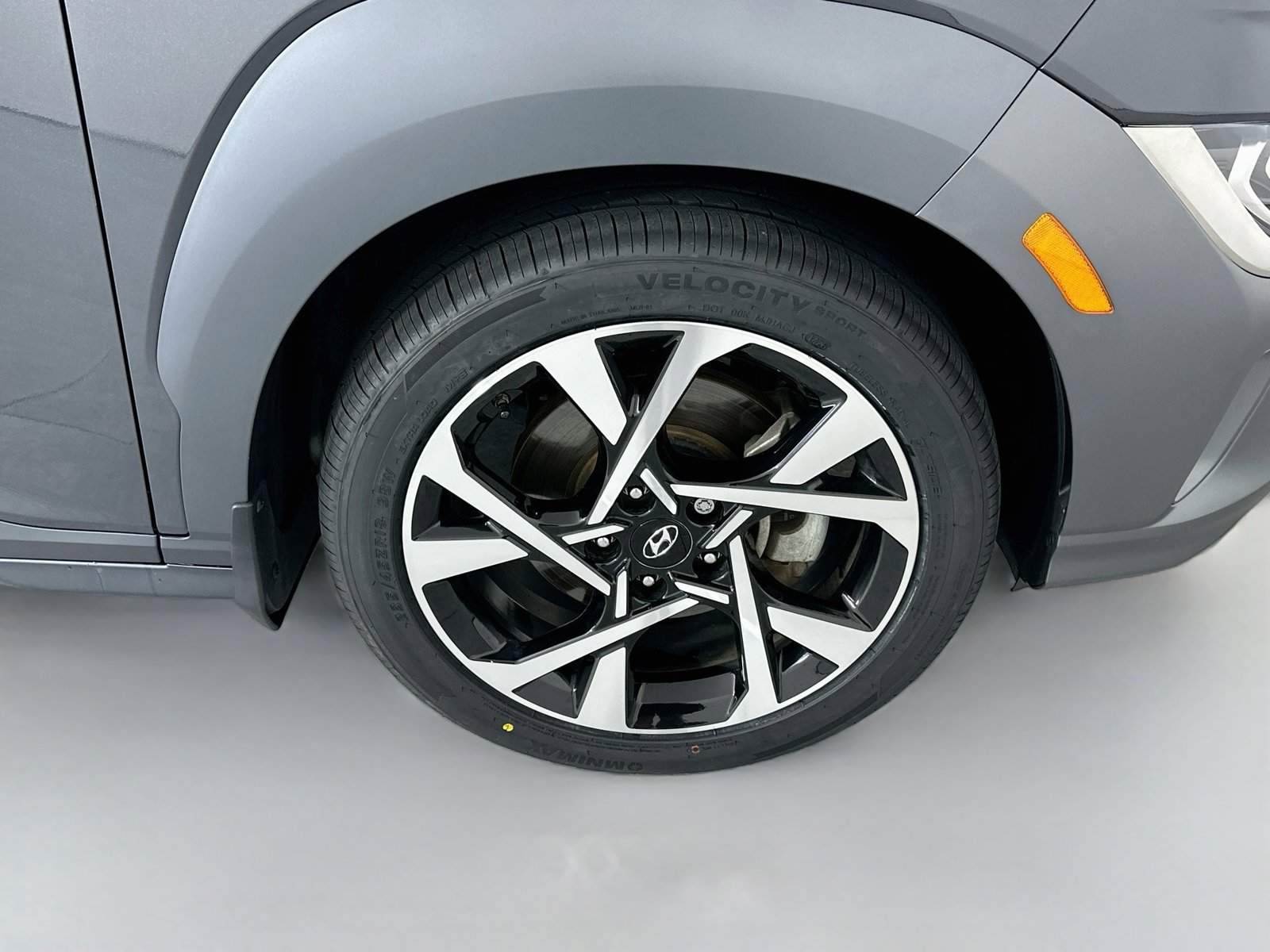 Certified 2022 Hyundai Kona Limited FWD image 37