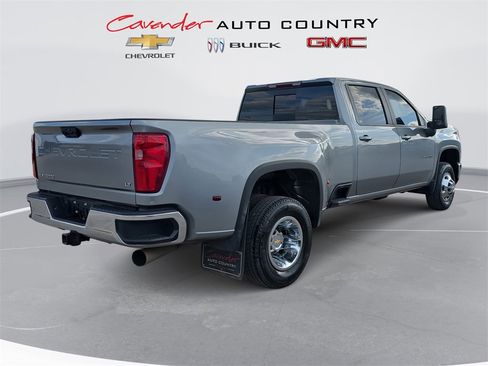 Used 2025 Chevrolet Silverado 3500 LT image 5