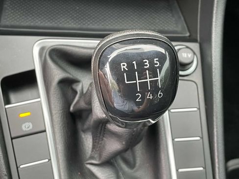 Used 2022 Volkswagen Jetta Sport FWD image 27