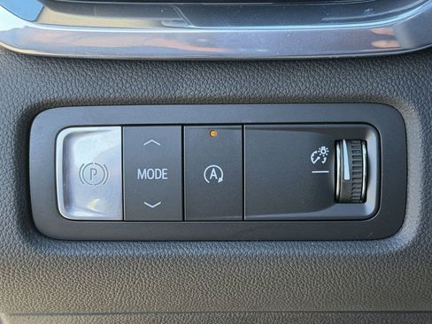 New 2026 GMC Acadia Elevation w/ Elevation Premium Package FWD image 23