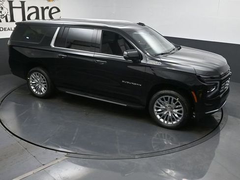 New 2026 Chevrolet Suburban High Country w/ Sun And Tow Package image 12