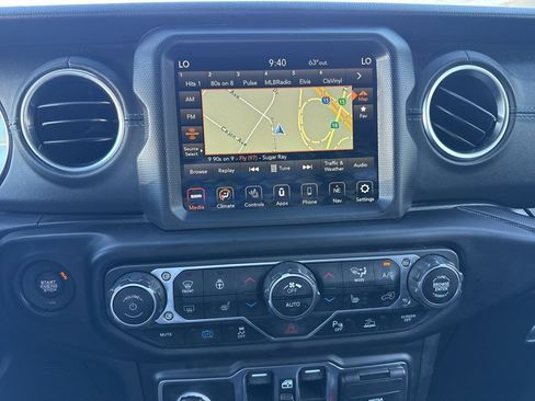 Used 2021 Jeep Wrangler Unlimited Rubicon 4xe w/ Steel Bumper Group image 19