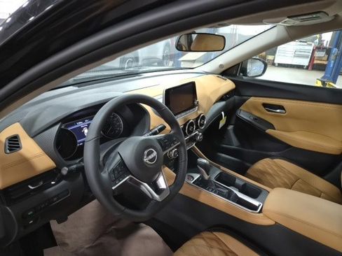 New 2025 Nissan Sentra SV w/ SV Premium Package image 16