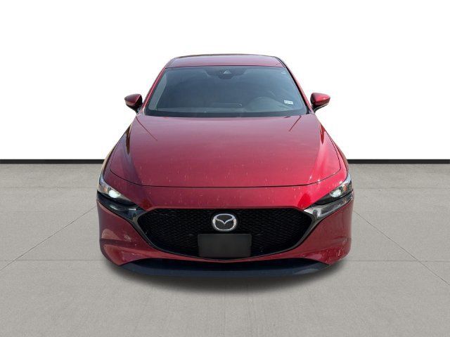 Used 2019 MAZDA MAZDA3 Hatchback w/ Preferred Package FWD image 2