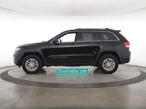 Used 2018 Jeep Grand Cherokee Laredo AWD/4WD image 9