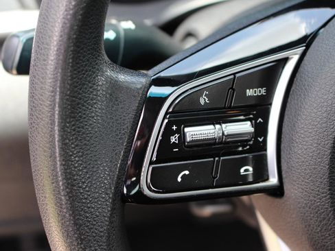 Used 2020 Kia Optima LX FWD image 19